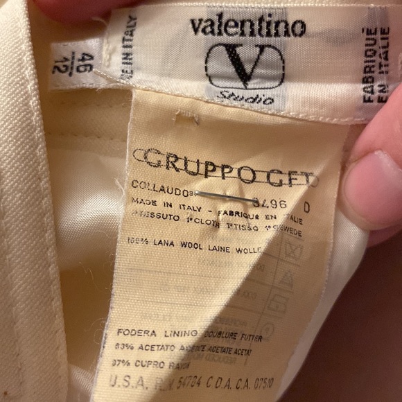 MUST GO 🥳🤩Valentino pencil skirt - Picture 2 of 11